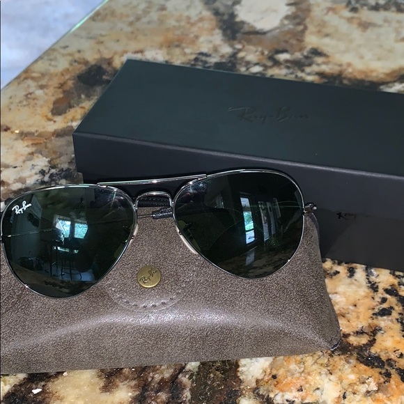 Ray Ban Aviator sunglasses
